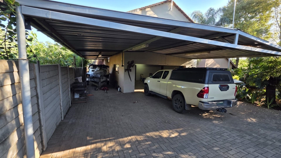 3 Bedroom Property for Sale in Melodie North West